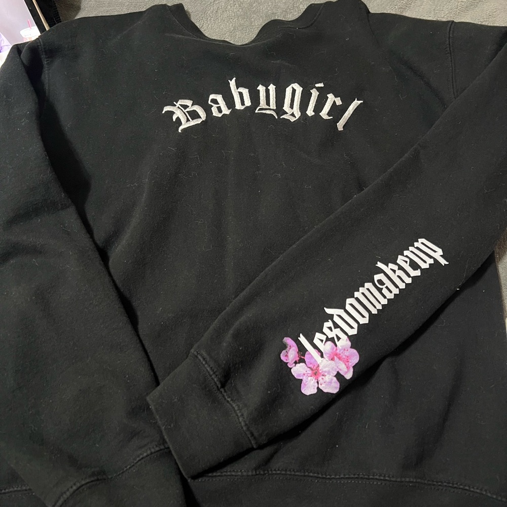 Crewneck